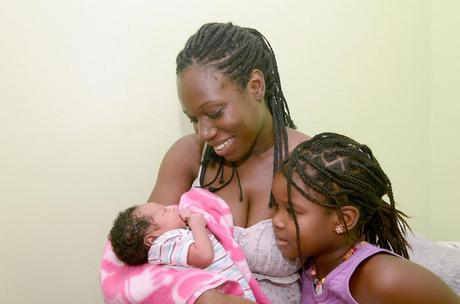 Nace bebé de cubanos varados en Costa Rica bebe de cubanos varados Costa Rica