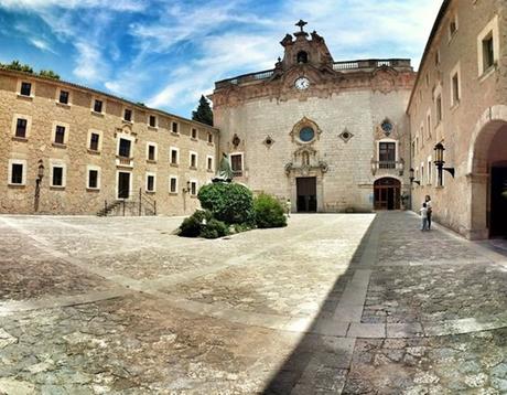 Lovely places | Monasterio de Lluc