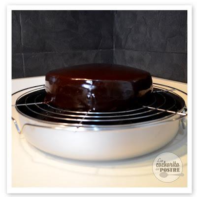 TARTA MUERTE POR CHOCOLATE / DEATH BY CHOCOLATE LAYER CAKE TARTA MUERTE POR CHOCOLATE / DEATH BY CHOCOLATE LAYER CAKE