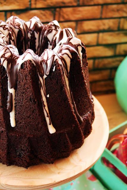 Cava & Chocolate Bundt Cake