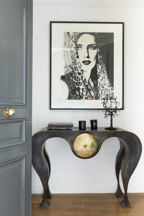 MIS CASAS FAVORITAS apartamento_en_paris_consola-recibidor-entrada