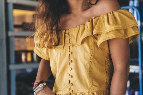 Thailand Thailand_Revolve_Clothing-Off_The_Shoulders_Top-Yellow_Shirt-Levis_Vintage-Backpack-Outfit-Street_Style-Beach_Loook-24