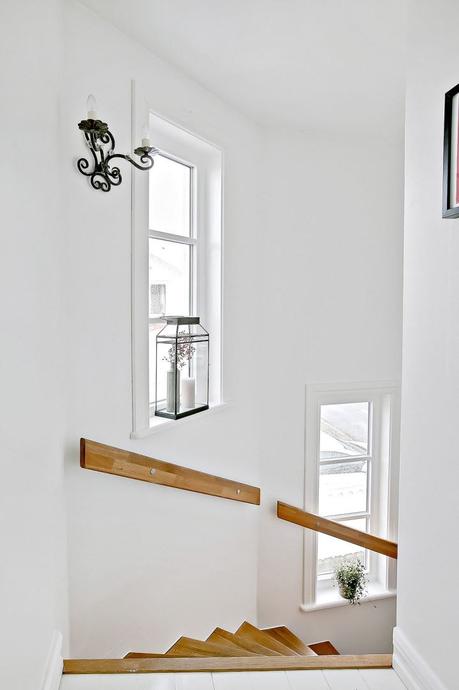 madera blanca estilo nórdico escandinavo estilo nórdico costero estilo limpio y ordenado estilo hamptons decoración interiores decoración en blanco decoración con textiles y texturas casas nórdicas junto al mar madera blanca estilo nórdico escandinavo estilo nórdico costero estilo limpio y ordenado estilo hamptons decoración interiores decoración en blanco decoración con textiles y texturas casas nórdicas junto al mar