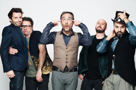 Love of Lesbian anuncia el estreno del primer single y video de su nuevo disco