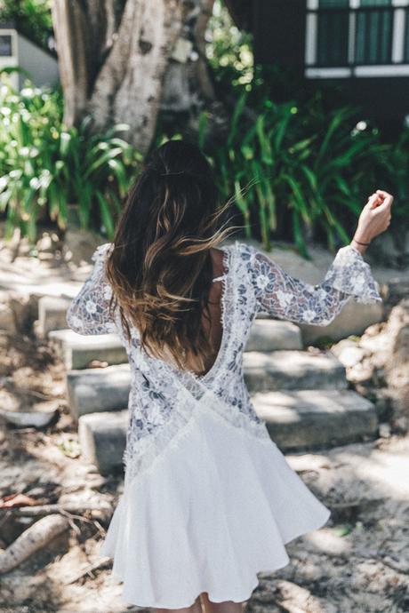 Lam_Tong_Beach-Thailand-Phi_Phi_ISland-Lace_Dress-Outfit-Beach-Summer_look-White_Dress-Tularosa-25