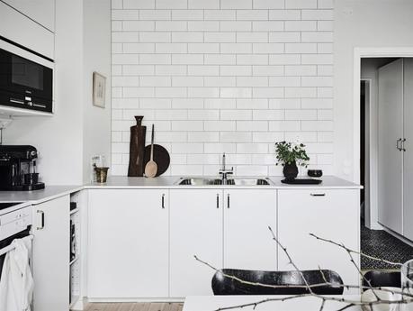 ventanas nórdicas repisa alfeizar ventana plantas portavelas decoración estilo nórdico escandinavo espacio almacenaje exposición decoración pisos pequeños cocina nórdica blog decoración nórdica Baldas bajo las ventanas ventanas nórdicas repisa alfeizar ventana plantas portavelas decoración estilo nórdico escandinavo espacio almacenaje exposición decoración pisos pequeños cocina nórdica blog decoración nórdica Baldas bajo las ventanas