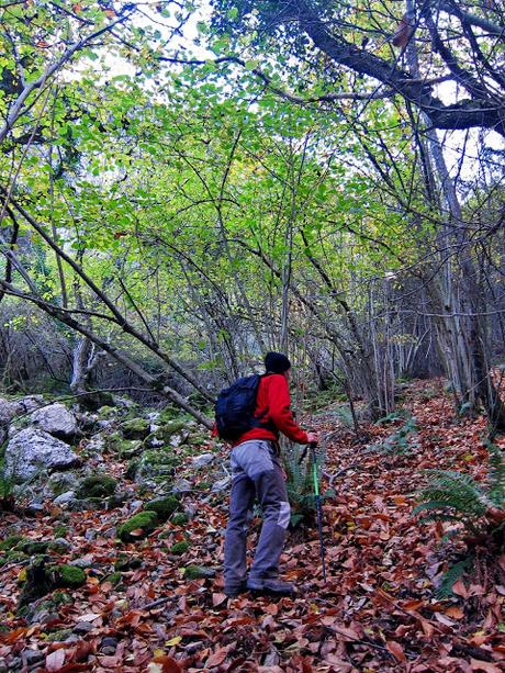 LA FORCADA Y CUETO MAR POR LA SENDA LA CRUZ