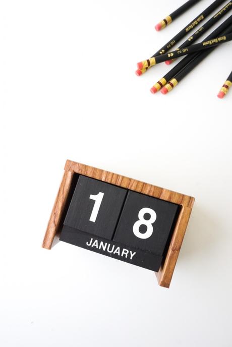 DIY: Calendario tipo reloj flip flap