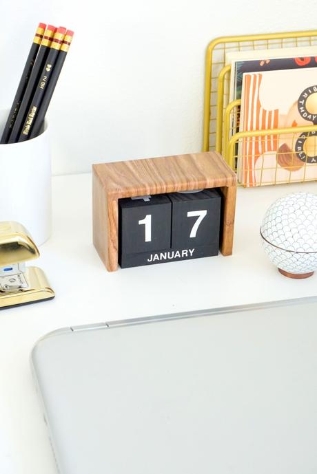 DIY: Calendario tipo reloj flip flap