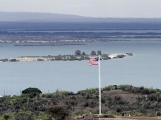 Mandar a Obama a Guantánamo