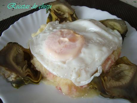 PURÉ DE PATATAS CON ALCACHOFA Y HUEVO PURÉ DE PATATAS CON ALCACHOFA Y HUEVO