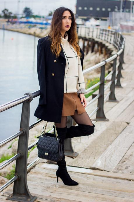 PLAIDS+OVER THE KNEE BOOTS abrigo militar