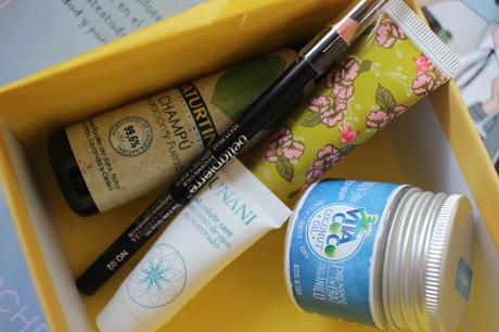 BIRCHBOX ENERO CON MODERNA DE PUEBLO BIRCHBOX ENERO CON MODERNA DE PUEBLO