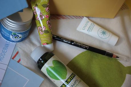 BIRCHBOX ENERO CON MODERNA DE PUEBLO BIRCHBOX ENERO CON MODERNA DE PUEBLO