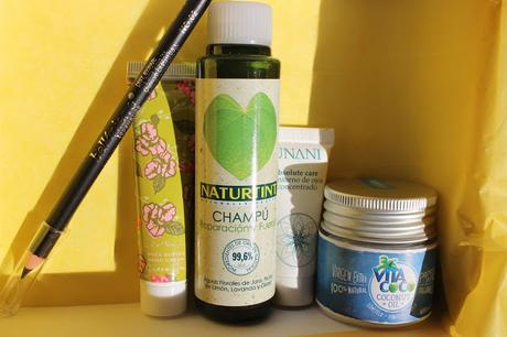 BIRCHBOX ENERO CON MODERNA DE PUEBLO BIRCHBOX ENERO CON MODERNA DE PUEBLO