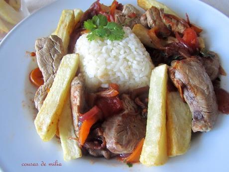 Lomo saltado peruano Lomo saltado peruano