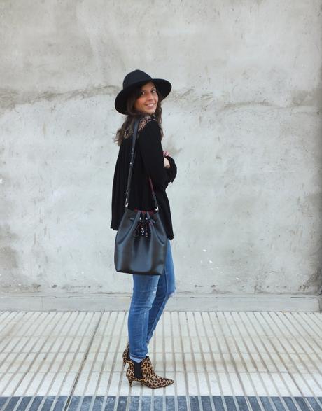 long grey coat - leopard booties - fedora hat - fashion blogger outfit 