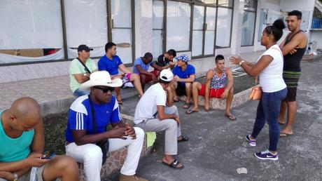 Incertidumbre entre los cubanos varados en Panamá cubanos varados en Panamá