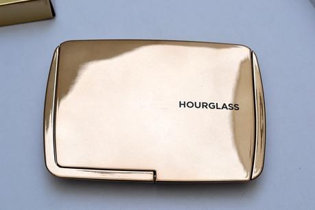 hourglass_ambient_lighting_edit_1 hourglass_ambient_lighting_edit_1