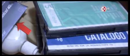 Sobre con tarjeta SIM de Telcel hallado en la casa de seguridad del chapo Guzmán Sobre con tarjeta SIM de Telcel hallado en la casa de seguridad del chapo Guzmán