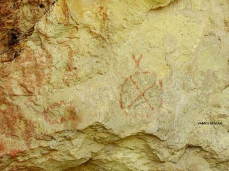 ESQUEL. Reserva Piedra Parada. Un lugar para no pasar por alto….. PIEDRA PARADA PINTURAS RUPESTRES