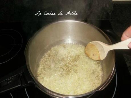 Filetes de ternera en salsa con champiñones Filetes de ternera en salsa con champiñones