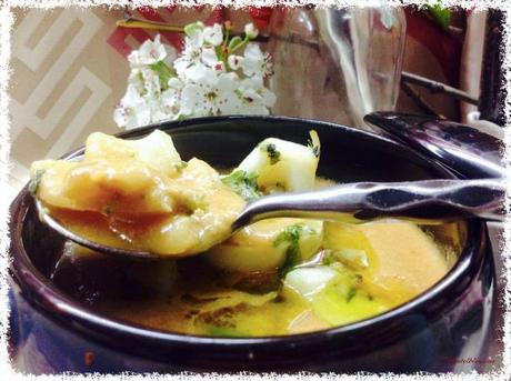 Recetas de sopas de pescado Sopa-de-pescado-con-aros-de-calamar-3_Fotor