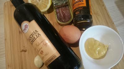 ENSALADA CÉSAR CON POLLO Y MIEL (Modo circense) ENSALADA CÉSAR CON POLLO Y MIEL (Modo circense)