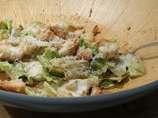 ENSALADA CÉSAR CON POLLO Y MIEL (Modo circense) ENSALADA CÉSAR CON POLLO Y MIEL (Modo circense)