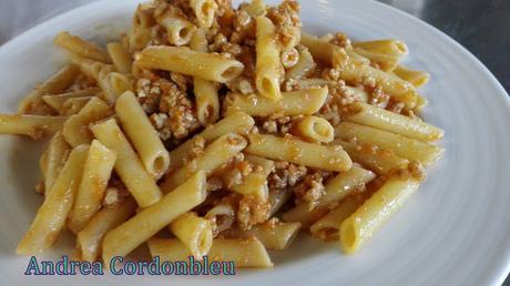 MACARRONES BOLOGNESA O MACARRONES BOLOÑESA MACARRONES BOLOGNESA O MACARRONES BOLOÑESA