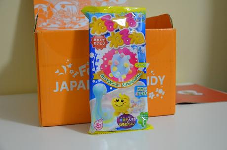 TOKYOTREAT: Unboxing Japanese Candy!!!