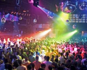 Como sobrevivir a una disco gay - Parte 1 Como sobrevivir a una disco gay - Parte 1