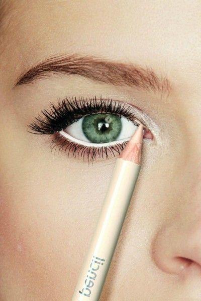 Trucos de maquillaje que toda mujer debe conocer Trucos de maquillaje que toda mujer debe conocer