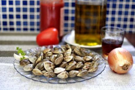 Almejas en salsa (#elAsaltablogs) almejas-en-salsa-01