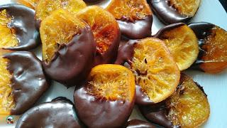 Pastel de naranjas con frutos secos