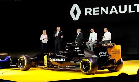 RENAULT ES EL PRIMER EQUIPO EN PRESENTARSE EN 2016 RENAULT ES EL PRIMER EQUIPO EN PRESENTARSE EN 2016
