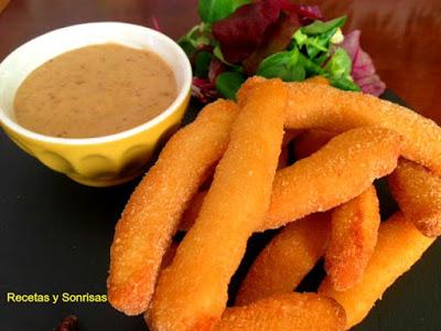 FINGERS DE POLLO CON SALSA DE MAYONESA, PASAS , LEA PERRINS Y MIEL FINGERS DE POLLO CON SALSA DE MAYONESA, PASAS , LEA PERRINS Y MIEL