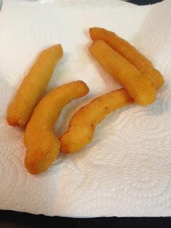 FINGERS DE POLLO CON SALSA DE MAYONESA, PASAS , LEA PERRINS Y MIEL FINGERS DE POLLO CON SALSA DE MAYONESA, PASAS , LEA PERRINS Y MIEL