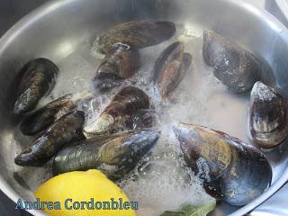 VELOUTE DE MEJILLONES AL AZAFRAN