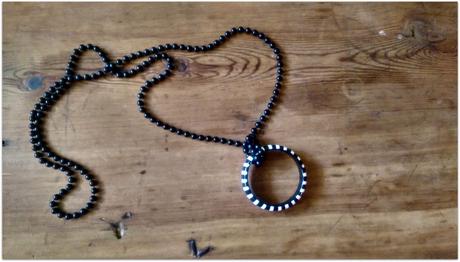 DIY: Hacer tu propio collar en cuestión de segundos DIY: Hacer tu propio collar en cuestión de segundos