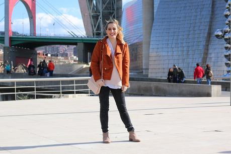 Outfit chic para un día en Bilbao Outfit chic para un día en Bilbao