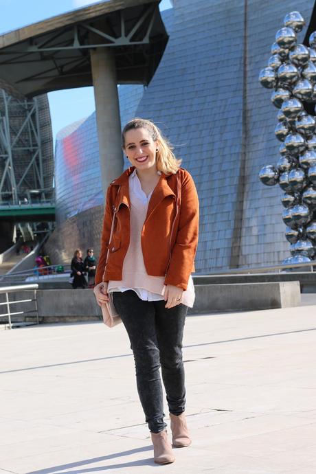 Outfit chic para un día en Bilbao Outfit chic para un día en Bilbao