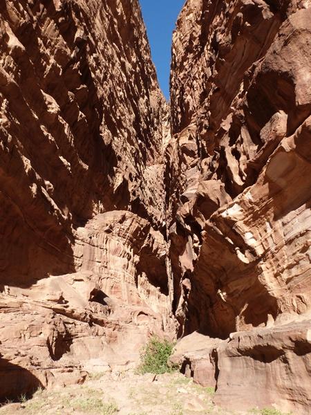 Siq um al tawaqi en Wadi Rum