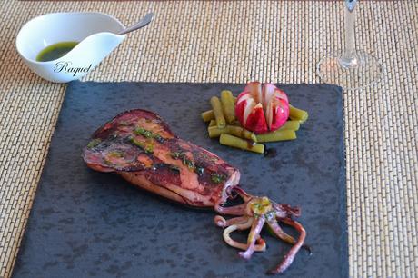 Calamares a la Plancha con Ajo y Perejil Calamares a la Plancha con Ajo y Perejil