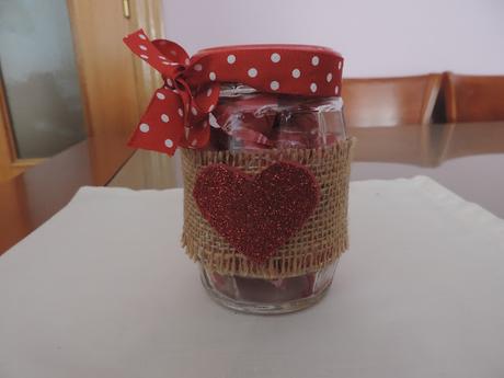 TARRO DE CARAMELOS DECORADO - REGALO DE SAN VALENTIN -