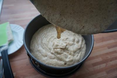 Naked de nuez sin harina con crema moka Naked de nuez sin harina con crema moka