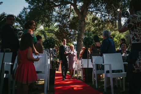 La boda de Raquel y Ángel El novio entrando
