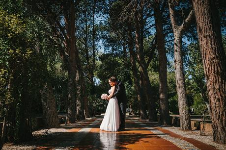 La boda de Raquel y Ángel Carantoñas entre recien casados