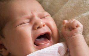 Por qué llora el bebé y cómo calmarlo Por qué llora el bebé y cómo calmarlo