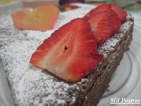 TARTA CORAZÓN DE CHOCOLATE (Libre de Gluten) TARTA CORAZÓN DE CHOCOLATE (Libre de Gluten)